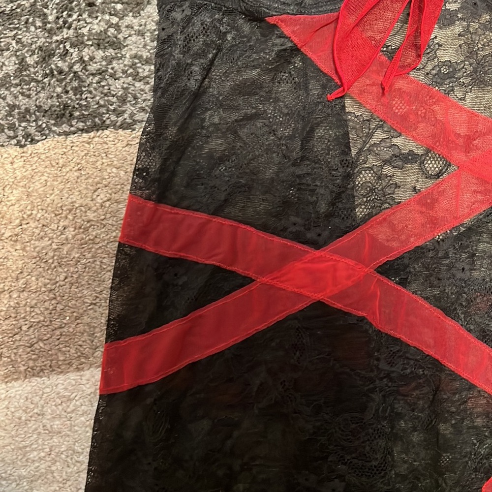 Cacique chemise, black with “ribbon/bow,” size 12 (or 14/16, see photos) EUC! - Picture 3 of 8